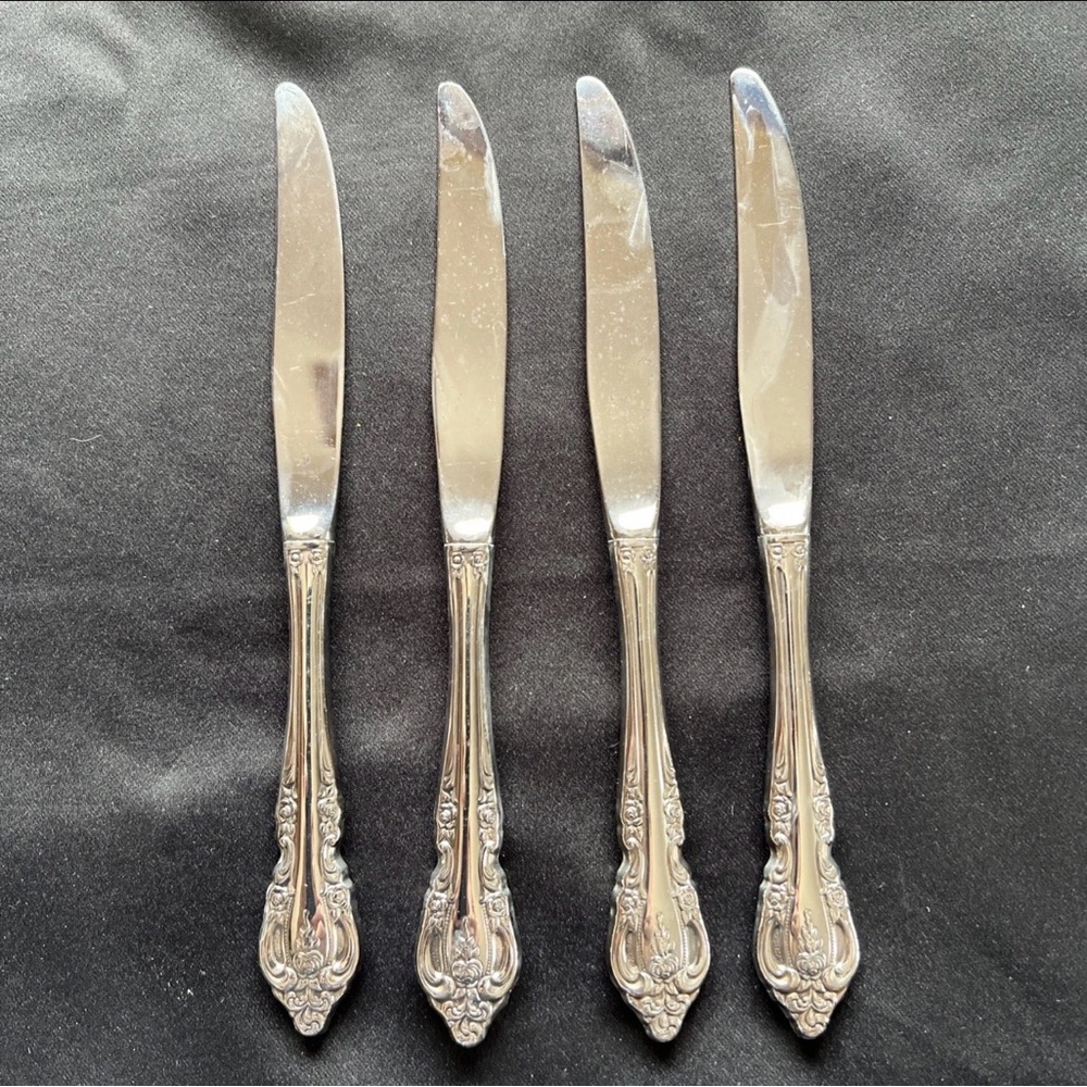 Oneida Brahms 4pc set of Knives silverware flatware